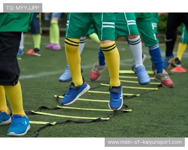 足球教学平台推出互动问答功能提升学习效率，足球交流平台