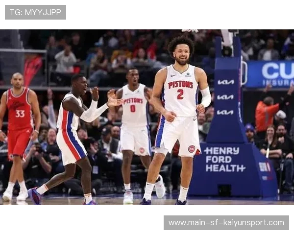 活塞36胜12负稳居榜首，坎宁安两双战力强